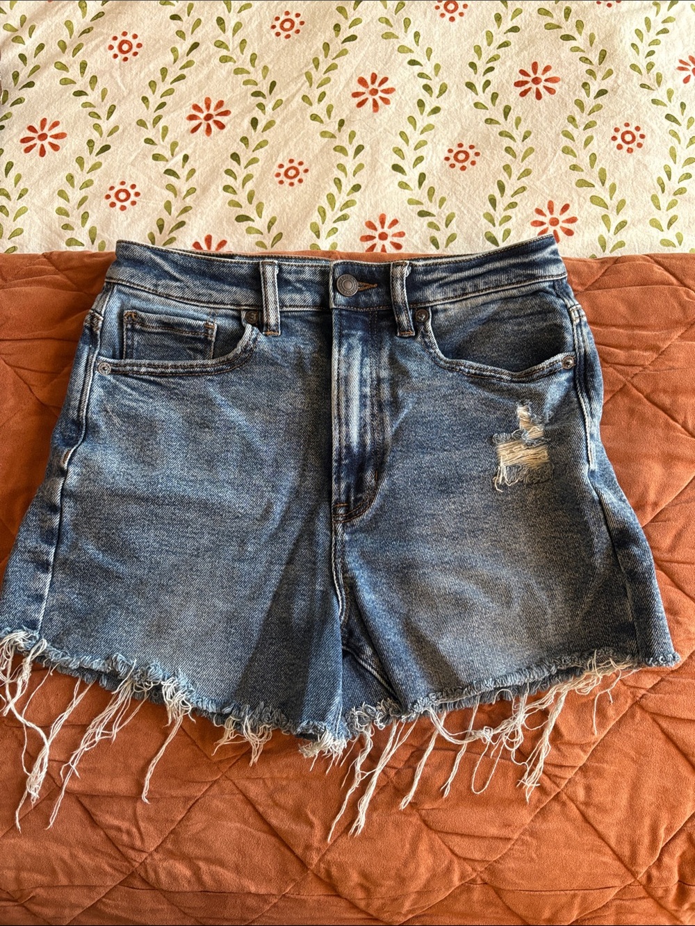 American Eagle High-Rise Distressed Denim Shorts - Blue